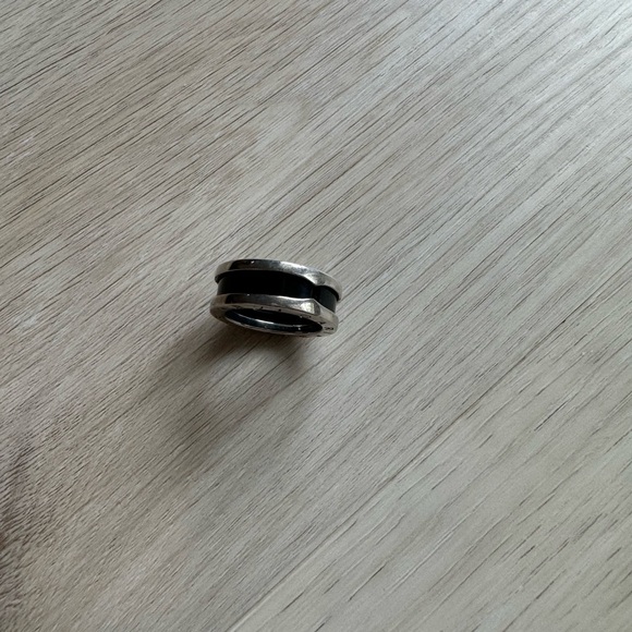 Designer inspired silver ring - Picture 4 of 4